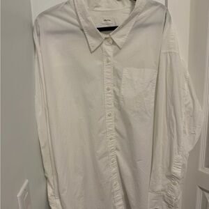 Aritzia Wilfred Free White Button-Up Shirt